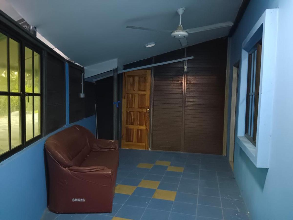 Homestay Koperasi Surau Alfalah Semporna Exterior photo