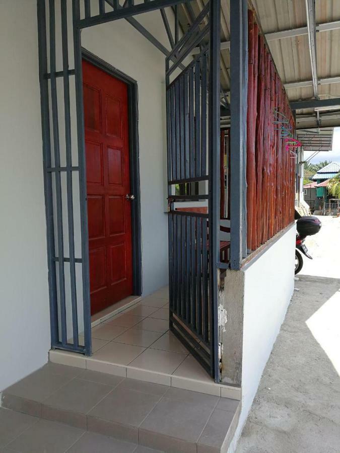 Homestay Koperasi Surau Alfalah Semporna Exterior photo